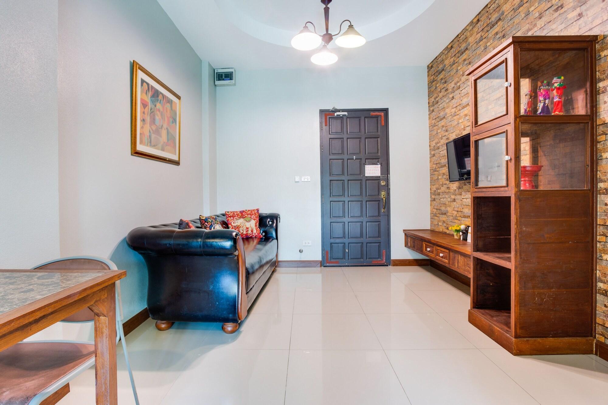 Capital O 1051 Pagoda House Чиангмай Экстерьер фото