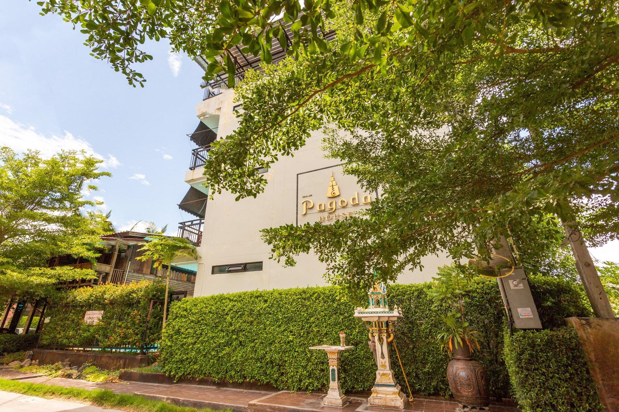 Capital O 1051 Pagoda House Чиангмай Экстерьер фото